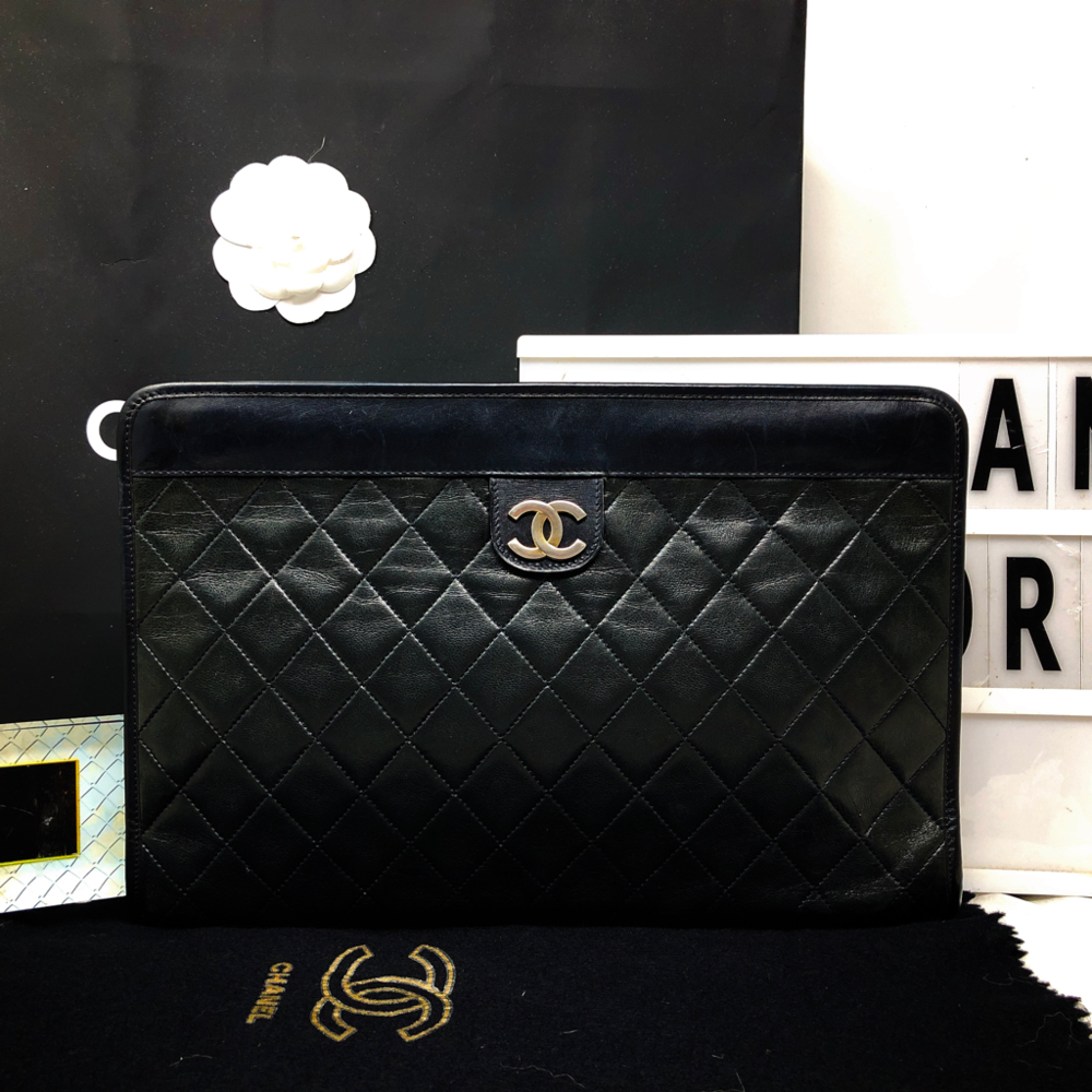 Chanel CC Vintage Quilted Matelasse Clutch Bag Pouch 80s